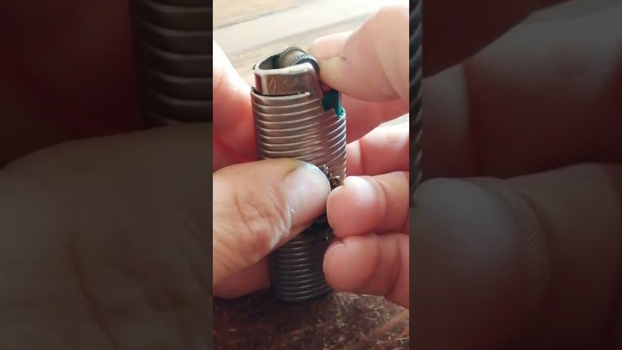 BIC  lighter rechargeable  COVER Montreux souvenir