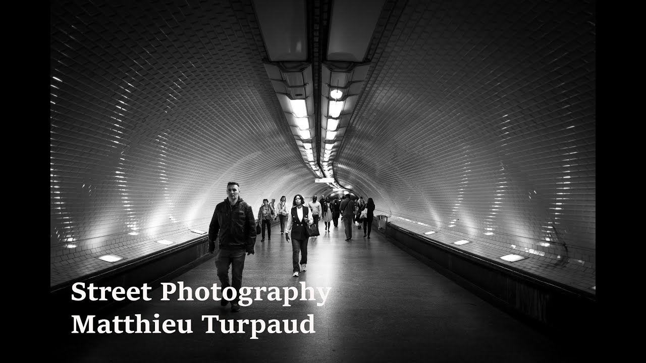 5mn of street photography in Paris II