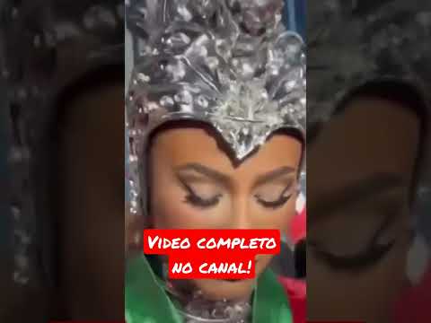 Paolla Oliveira grita