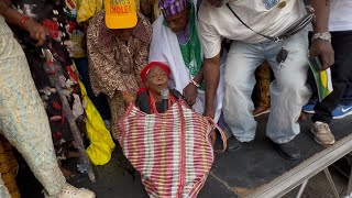 SEE WAT COLLEAGUE DO TO VETERAN NOLLYWOOD ACTOR,IYA GBONKAN@GOV. ADEMOLA ADELEKE CAMPAIGN IN OSOGBO
