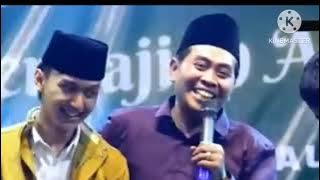 KH ANWAR BERSAMA SANTRI FIRAL LIRBOYO CALON KIYAI