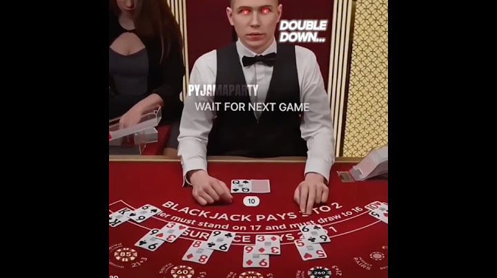 Dealer Caught Helping Players Win ! #blackjack #online