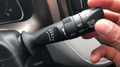 Toyota RAV4 – How to turn on/off windshield wipers