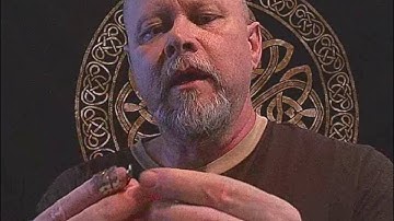 A Louder Plastic Pick! "Stalking the Wild Autoharp" video blog series: Hal Weeks
