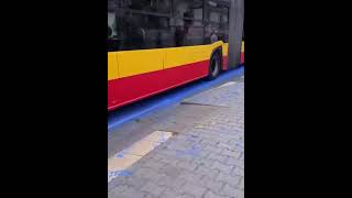 В Варшаве активисты раскрасили асфальт возле посольства России в цвета украинского флага.