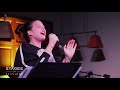 Tippy Dos Santos - Irreplaceable (a Beyonce cover) Live on Stages Sessions