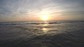 FT009 Speed Boat Jumping Waves Clearwater Beach Florida