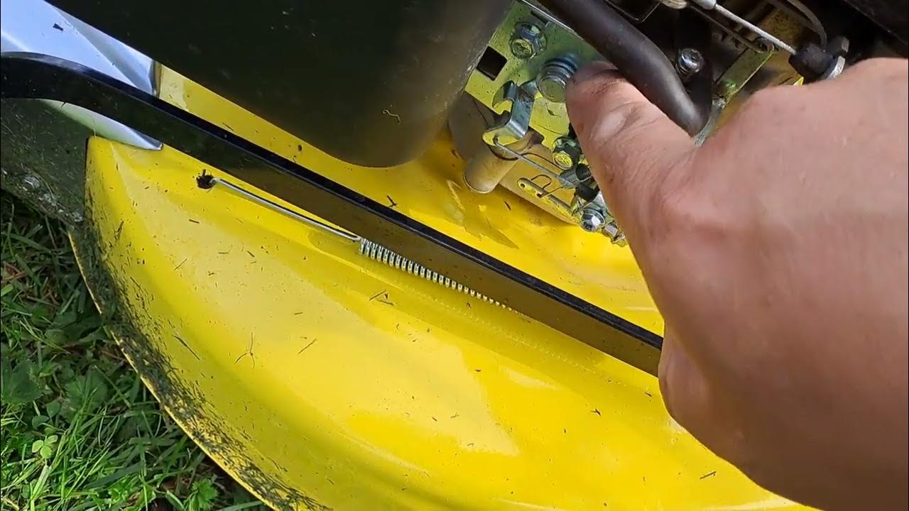 Не заводится газонокосилка Чемпион. - YouTube