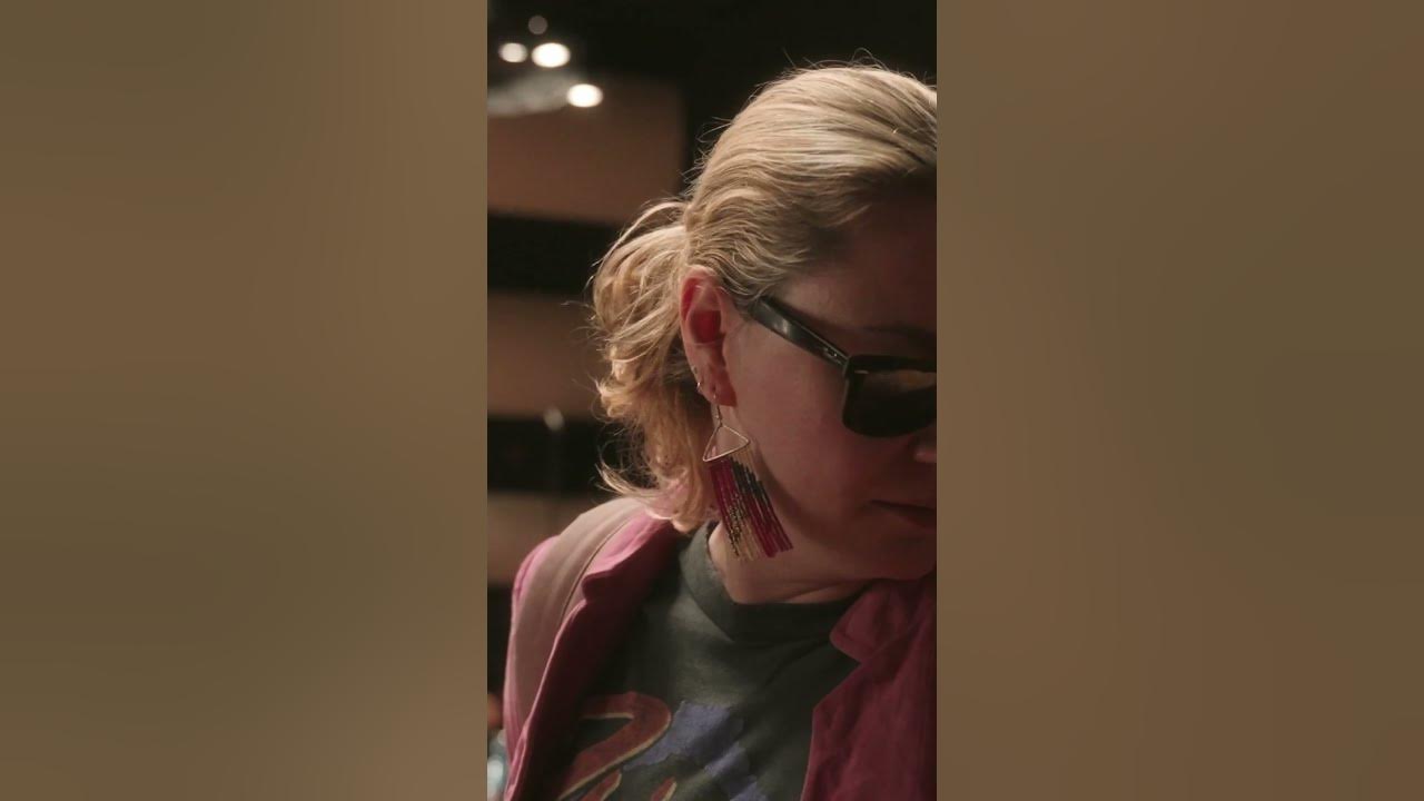 Joanne Shaw Taylor - Love Lives Here - Official Music Video Joanne Shaw Taylor - Love Lives Here - Official Music Video