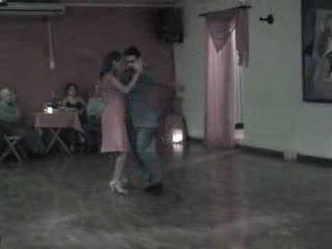 Demian Garcia y Edith  - "Oigo tu voz"
