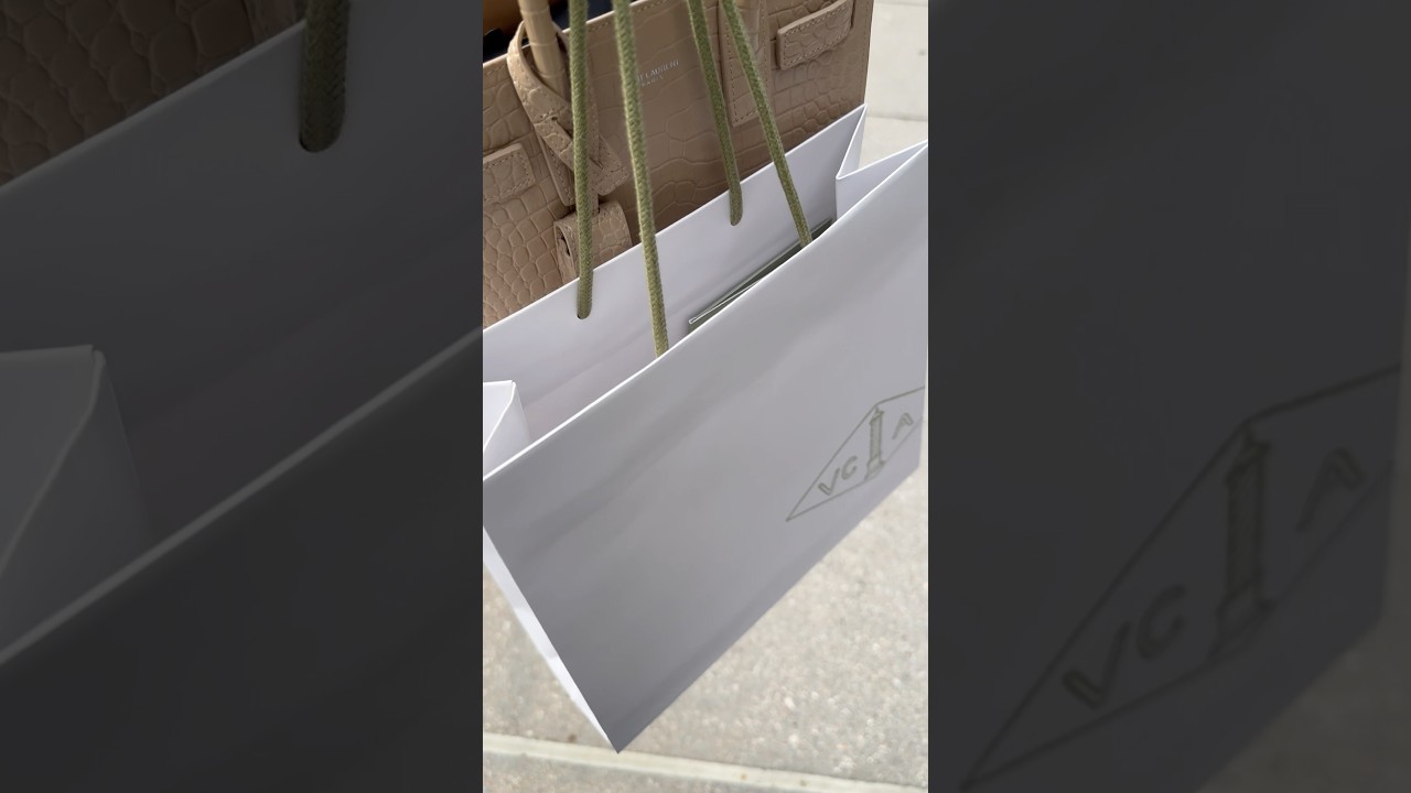 Shopping at Van Cleef & Arpels, River Oaks 