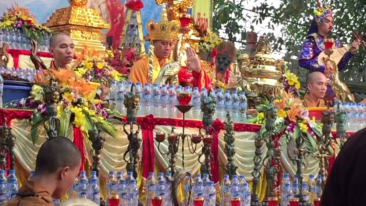 Chùa Thắng Nghiêm - Lễ Quán Đỉnh Xá Lợi Phật và Đàn Hoả Thực (9-2014). trích đoạn 2 - YouTube