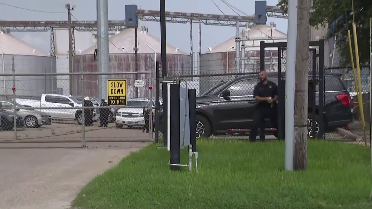 9-year-old girl dies after being left in hot car near Galena Park - YouTube