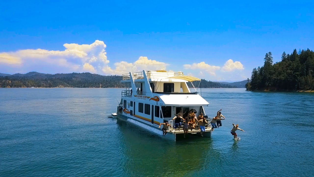 Shasta Lake Queen Houseboat from Silverthorn Resort - YouTube