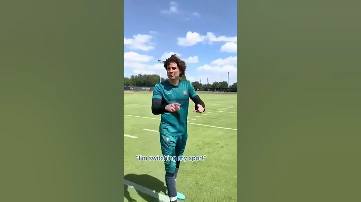 Professional soccer player attempts 60-yard NFL fi...