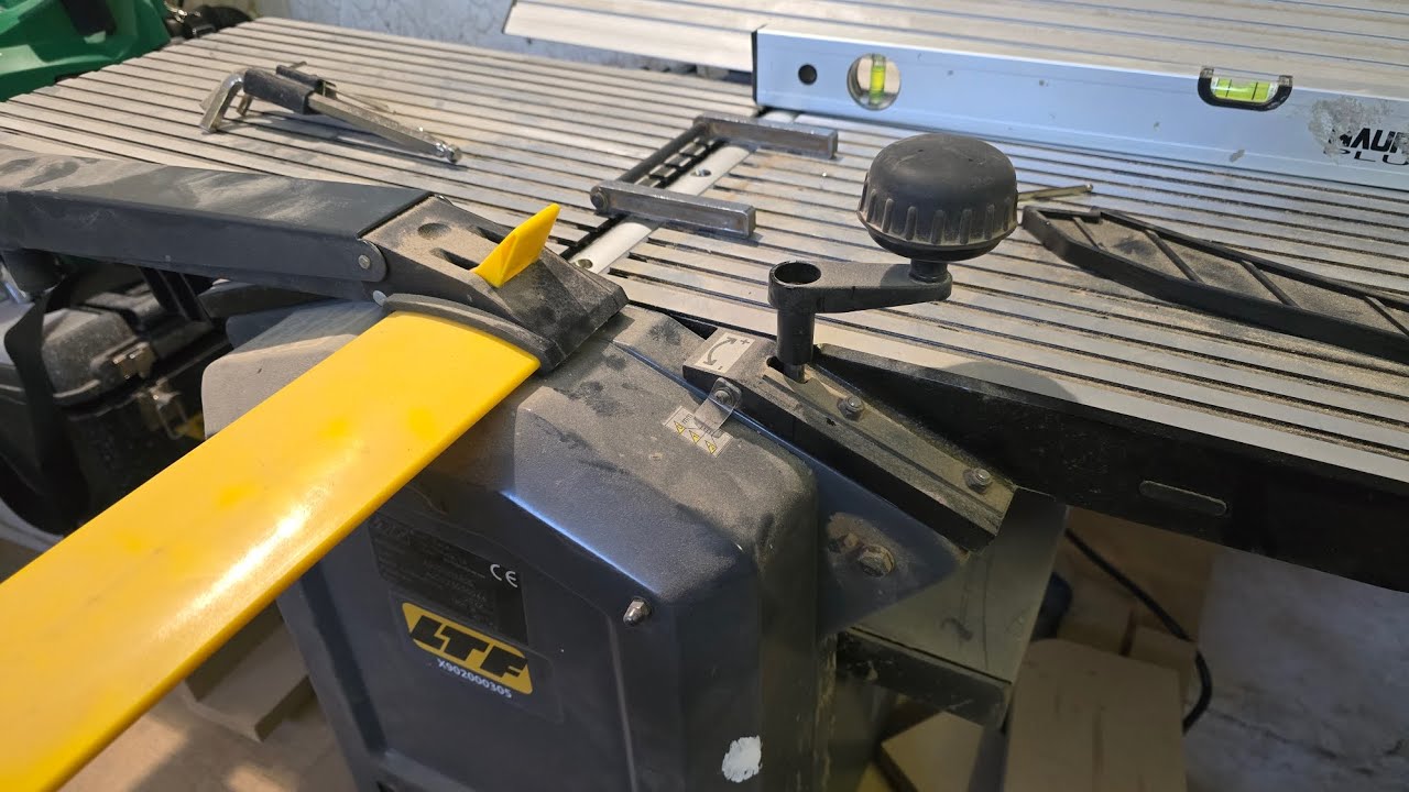 Come sostituire e regolare i coltelli della pialla filo e spessore LTF 👍 fai da te, cosa devi sapere