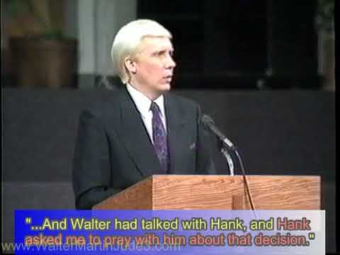 John Ankerberg Intoduces Hank Hanegraaff - Walter ...