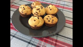 Wheat flour cup cake with choco chips