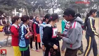 Girls in que for Jammu police constable physical test