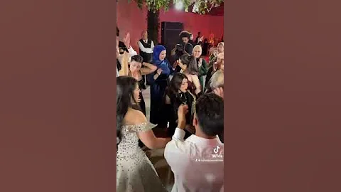 جينالك بهايا رحمة حسن تتألق بأداء رائع على آلة الساكسفون 