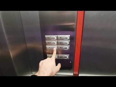 Orona Lift In A 4 Story 