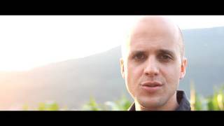 Milow - She Might She Might (live in a field)