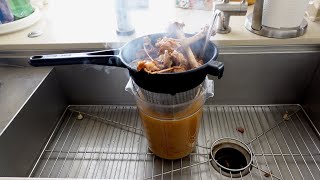 Brown Turkey Stock is the key to Turkey Gravy by Chef Jet Tila 9,813 views 3 years ago 1 minute, 29 seconds