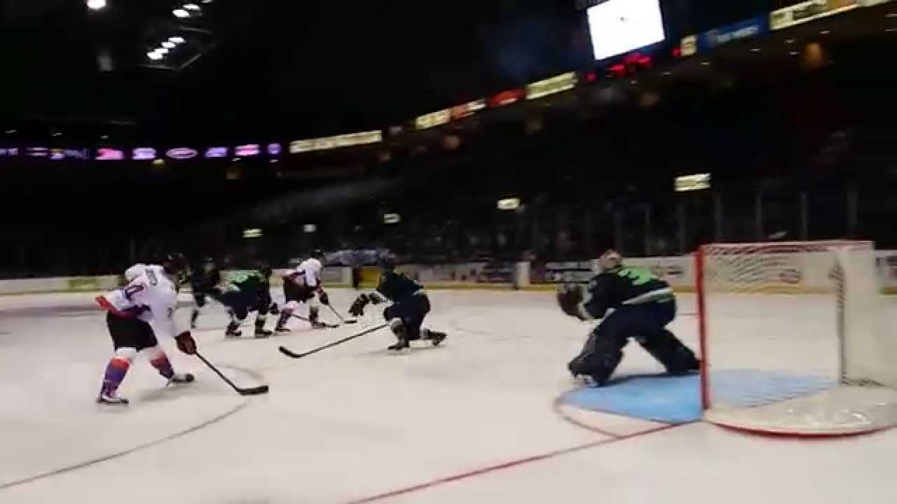 Youngstown Phantoms #20 Lukas Craggs scores a goal 10/3/15 vs Bloomington