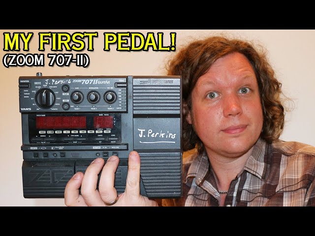 I Found My First Ever Guitar Pedal! (Zoom 707-II Guitar