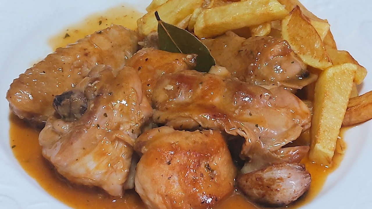 🥘🍗POLLO EN SALSA AL AJILLO DE MAMÁ 🥰 CON TOQUE ESPECIAL 👌// BEATRIZ COCINA