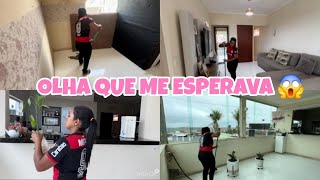 CONTINUA ESSE MISTERIO MAIS DEIXANDO CLARO QUE E UMA FAXINA TEVER UM MOMENTO QUE PENSEI EM PARA
