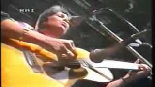 Joan Baez canta La Canzone di Marinella, di Fabrizio de Andrè