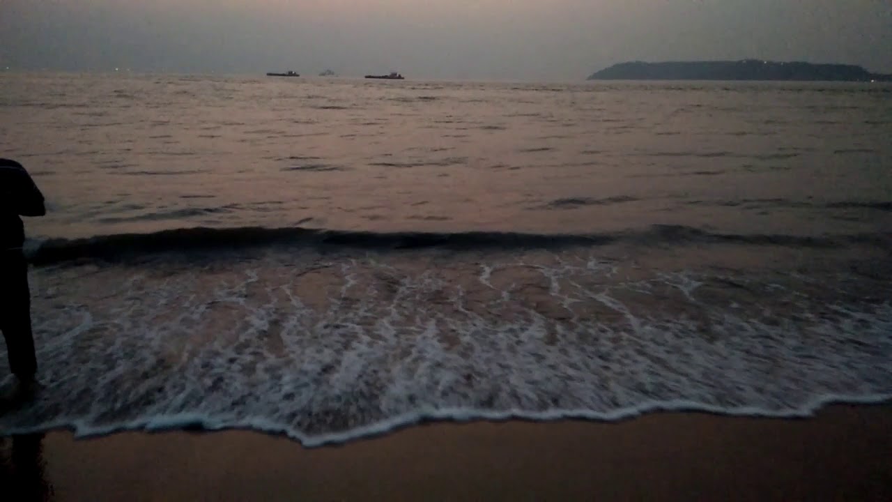 ocean waves goa