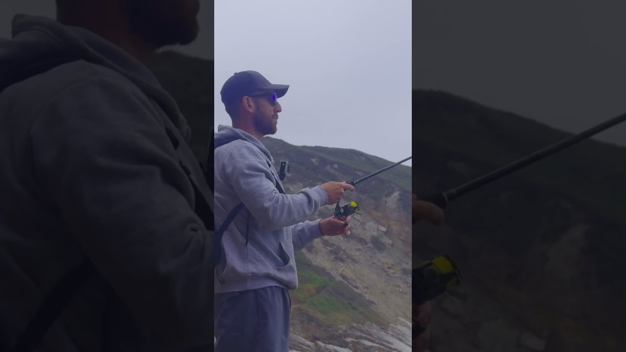 BUSCANDO LUBINA EN EL PEDRERO ASTURIANO🎣 #spinning #rockfishing #seabass #asturias #fishing