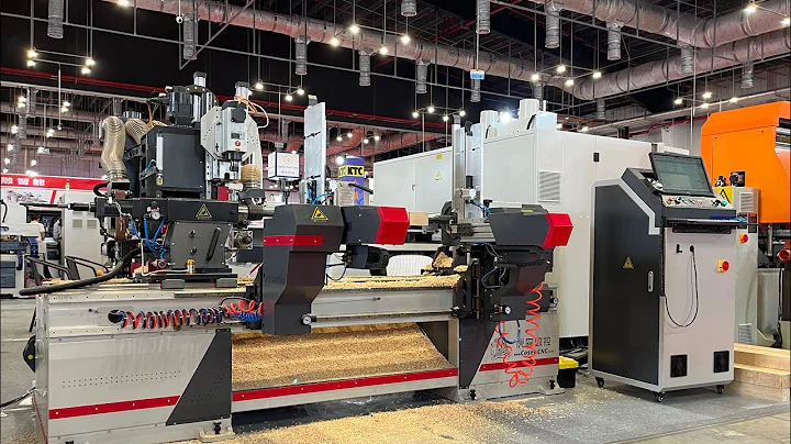 L623AX 4 axis cnc wood turning lathe machine at Vietnam exhibition 
