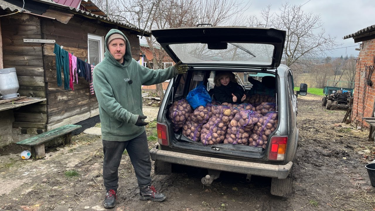 Полная распродажа картофеля! Доставка покупателям прямо домой на Ниве 2131!