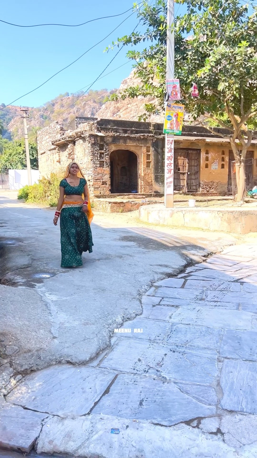 ये जगह बचपन में देखी है #shorts #dance #meenu #trending
