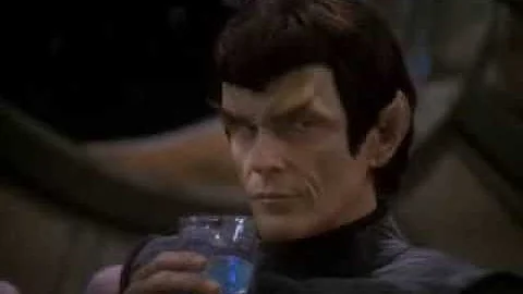 DS9 - Stephen McHattie as Senator Vreenak