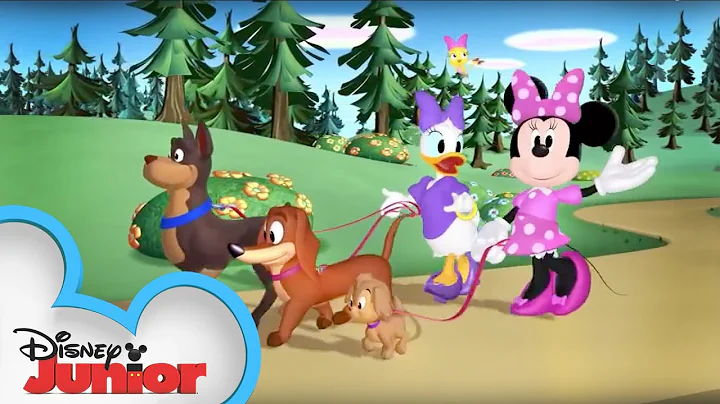 A Walk in the Park | Minnie's Bow-Toons | Disney J...