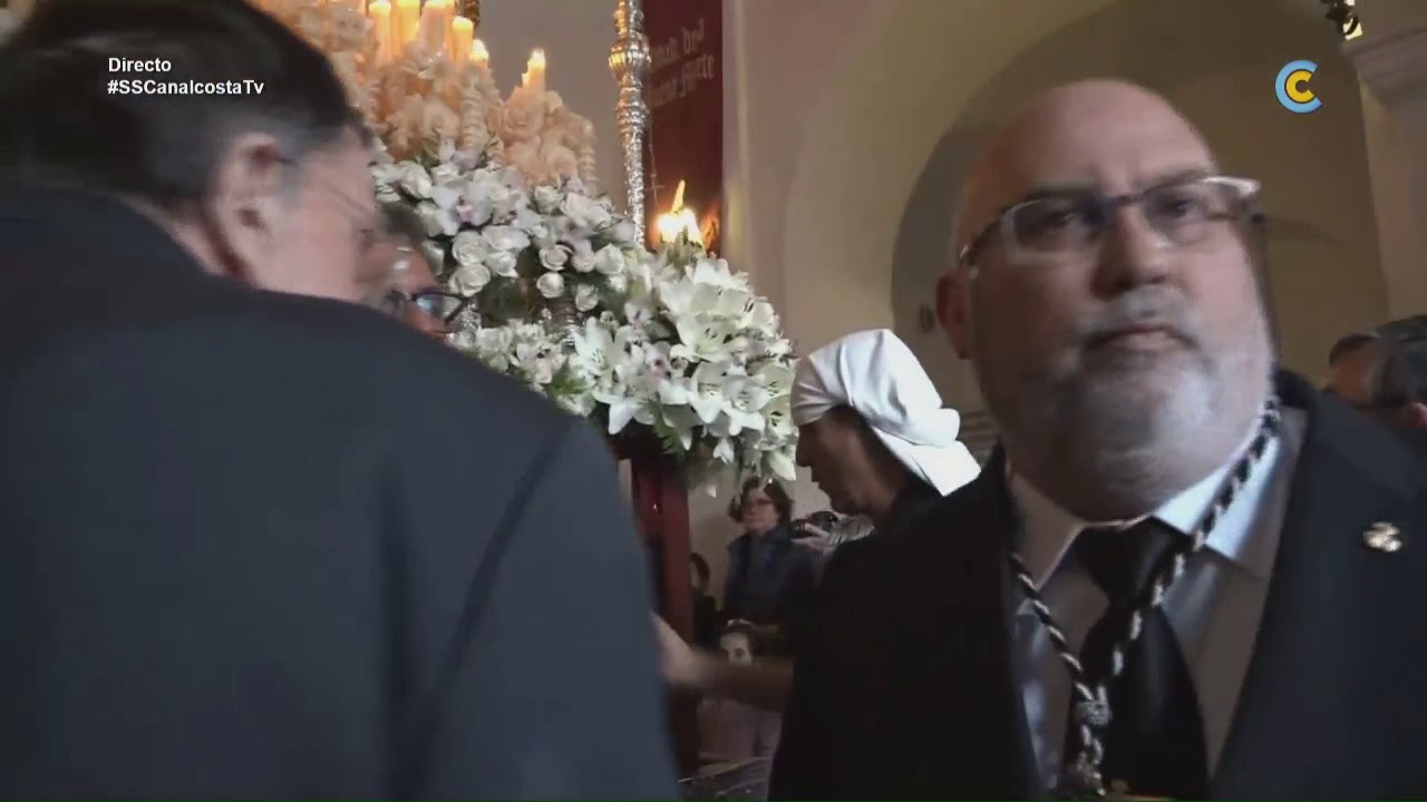 Salida de la Virgen del Rosario de su templo de La Merced