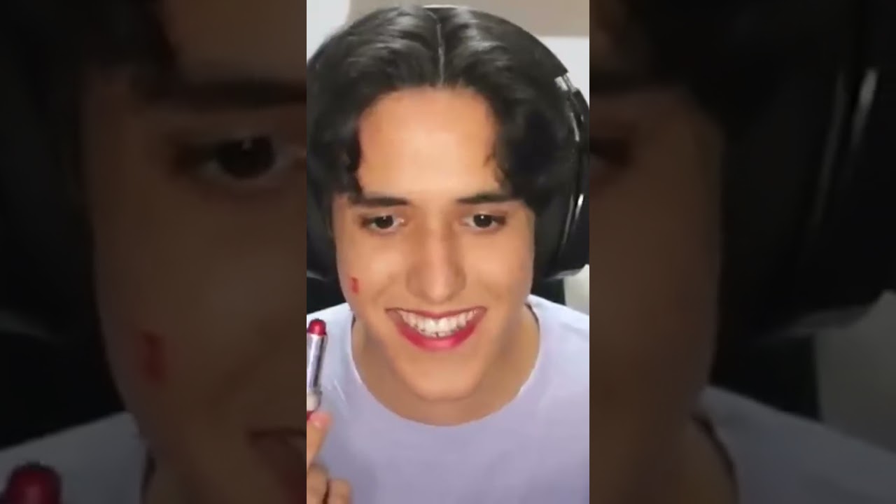 Quedo divina 👁👄👁💄