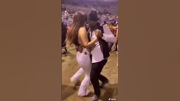 Thumbnail of La boda del huitlacoche