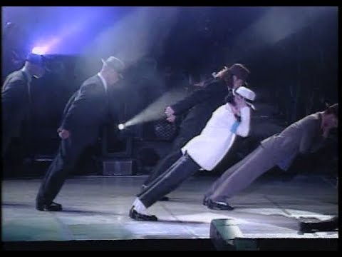 Michael Jackson - Smooth Criminal Live In Bucharest 1992