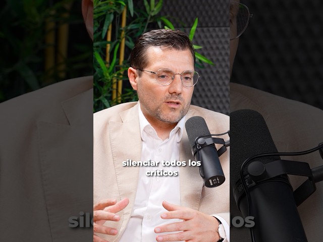 El eurodiputado de AfD, Alexander Sell, alerta de que la UE quiere censurar las redes sociales.
