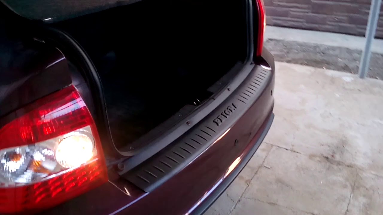 не рабочий штатный парктроник на приоре - YouTube