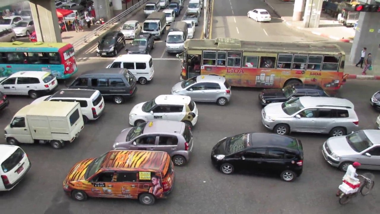 MYANMAR:  YANGOON:  TRAFFIC JAM