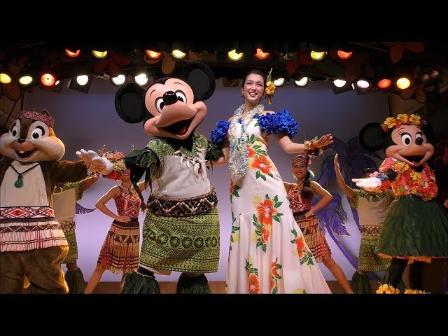 leilian - ミッキーになります レリアン ２点おまとめ SALE】Disney It's a Small World ぬいぐるみBOOK ミッキー
