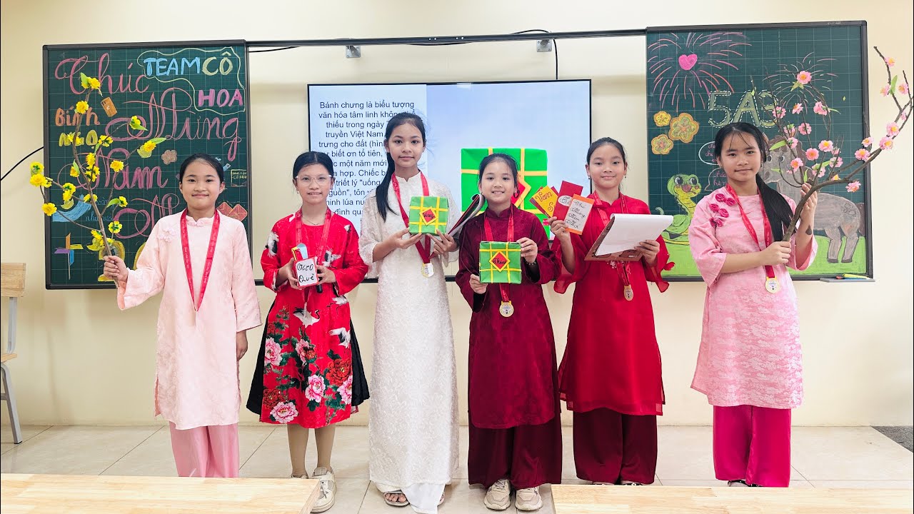 Chào Xuân 2026 - Team 5A3 cô Phùng Hoa