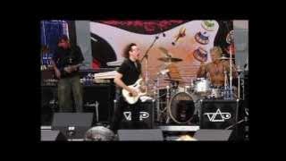 Steve Vai - (2004) I'm The Hell Outta Here [from 'Crossroads Guitar Festival']
