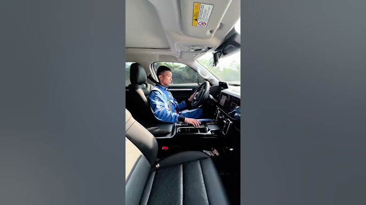 One second to turn around, the movie screen was stunned # stunt # car # acrobatics # racing